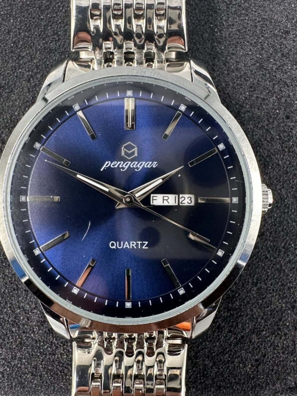 Pengagar Watch Men Silver Tone Blue Date Window 40MM Round New Battery